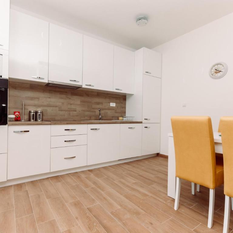 Waterfront Apartment Petrovina - One-Bedroom Apartment - 32