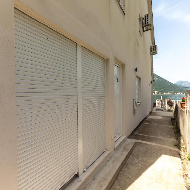 Waterfront Apartment Petrovina - Two-Bedroom Apartment - 24