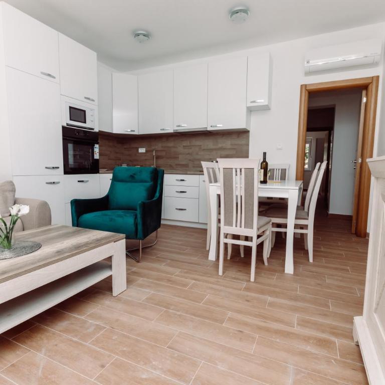 Waterfront Apartment Petrovina - Two-Bedroom Apartment - 27