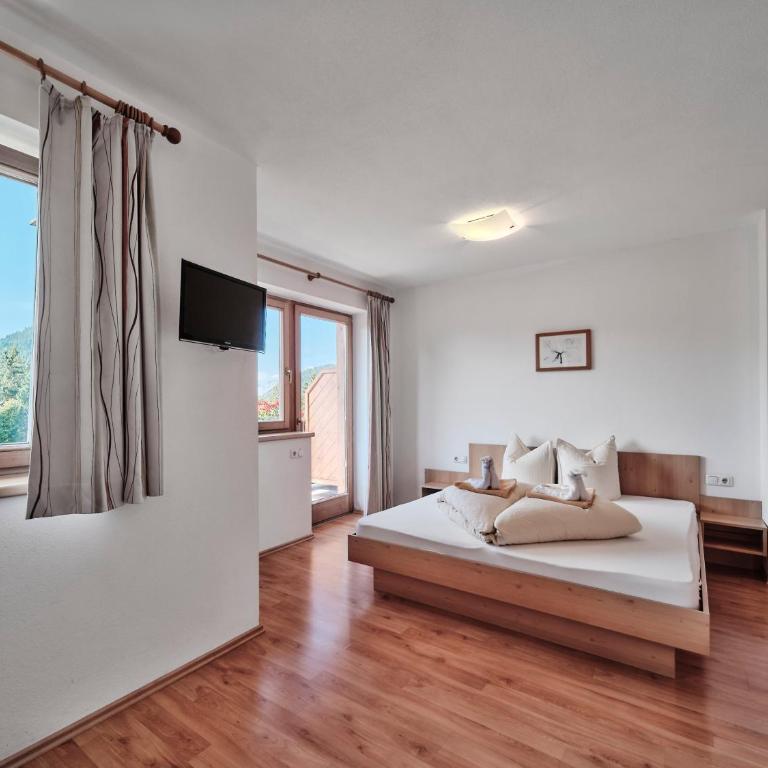 Berggasthof Bärnstatt - Doppelzimmer mit Balkon - 2