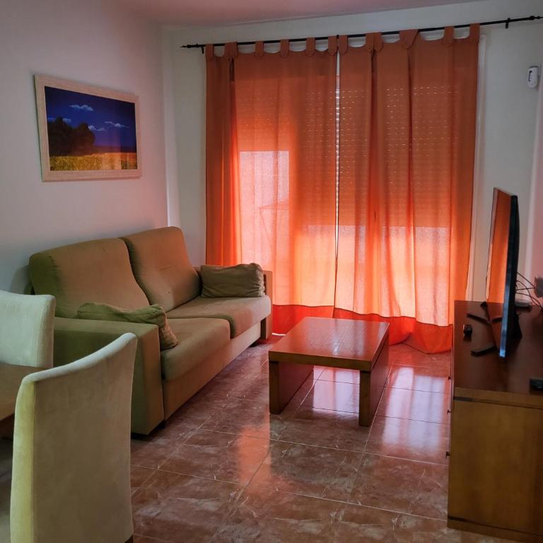¡Apartamento en primera línea con terraza y cerca de la piscina comunitaria! - Apartamento de 2 dormitorios - 18