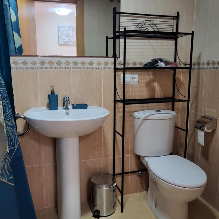 ¡Apartamento en primera línea con terraza y cerca de la piscina comunitaria! - Apartamento de 2 dormitorios - 19