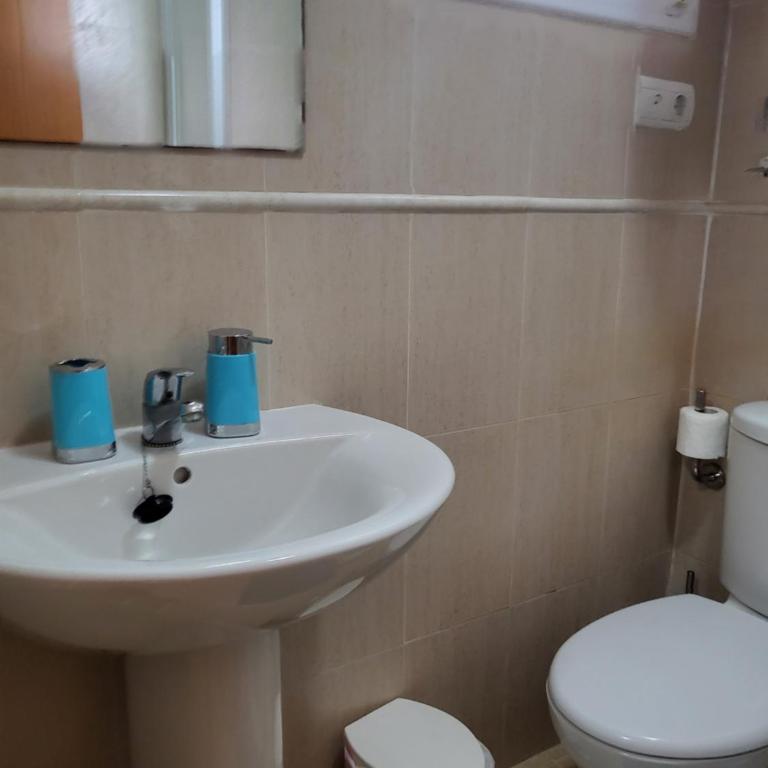 ¡Apartamento en primera línea con terraza y cerca de la piscina comunitaria! - Apartamento de 2 dormitorios - 22