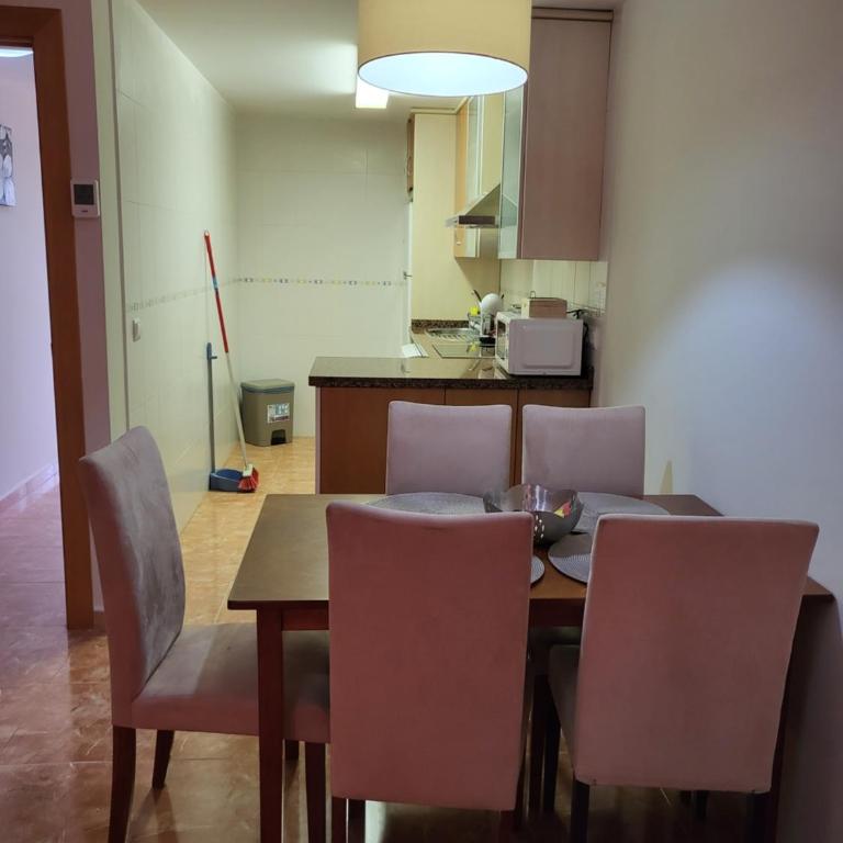 ¡Apartamento en primera línea con terraza y cerca de la piscina comunitaria! - Apartamento de 2 dormitorios - 34