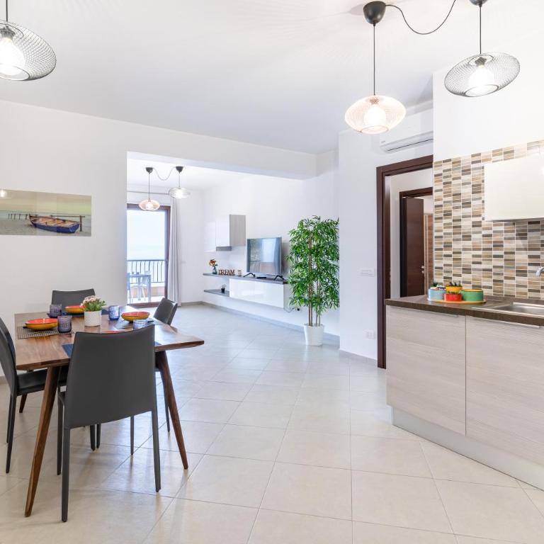 GuestHost - Calipso Big APT with Sea View, Parking & Pool - Two-Bedroom Apartment - 7