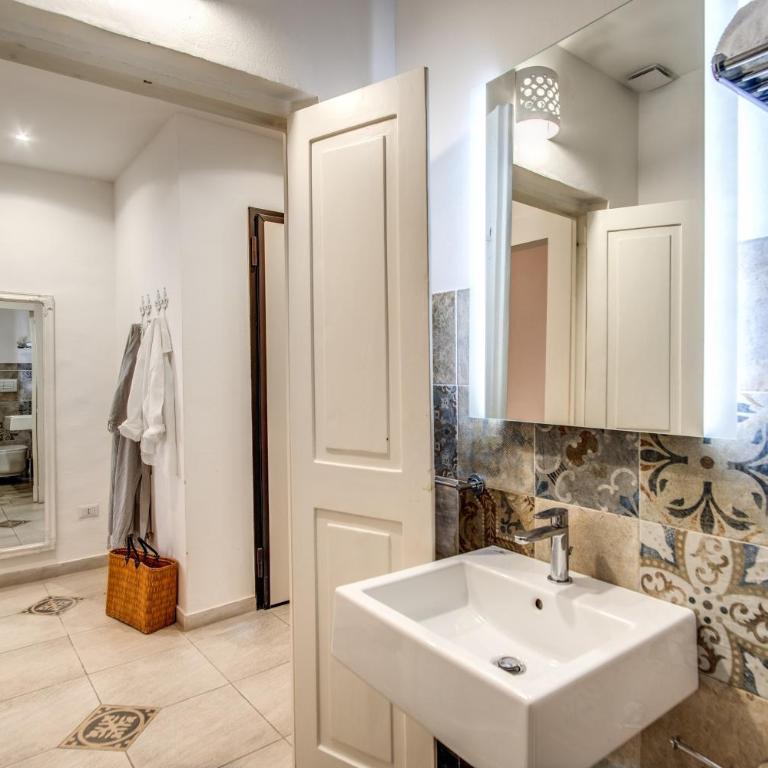 Storie e Affreschi - Le Case di Valentina - Two-Bedroom Apartment - 25