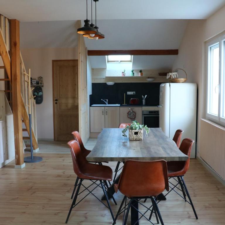 la maison du haut de Freydon Ambiance Scandinave - Villa 3 Chambres - 5