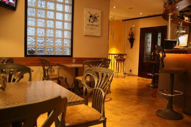 Apartamento Los Arcos - Two-Bedroom Apartment - 25