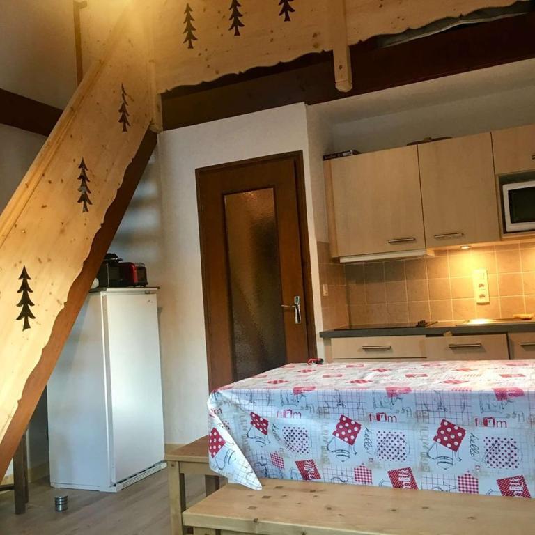Arêches-Beaufort : Appt 6-8 pers, terrasse, tout confort, avec wi-fi et parking - Two-Bedroom Apartment - 5