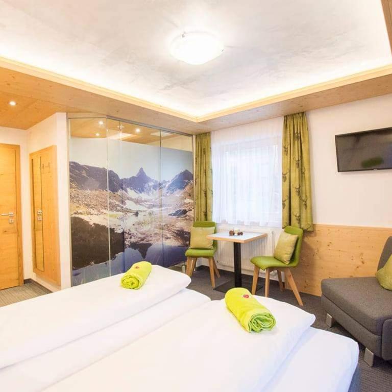 Haus Alblitt - Double Room with Balcony - 5