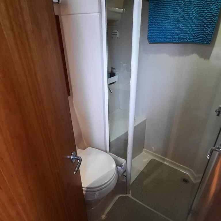 Yaku Wayra Charter - Cabin on Boat - 21