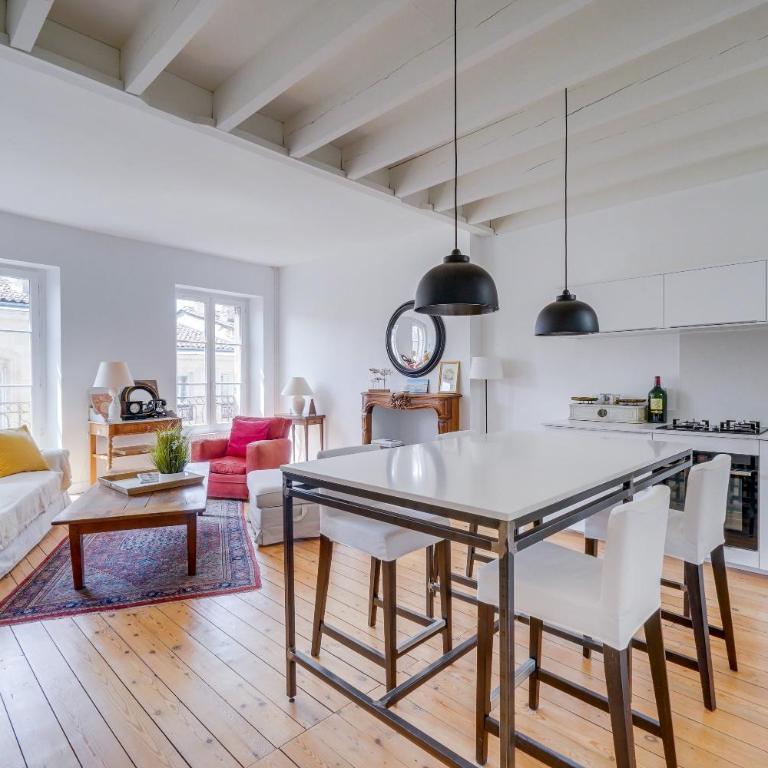 LE HUGUE UP - Bel appartement en plein coeur de Bordeaux - Two-Bedroom Apartment - 11