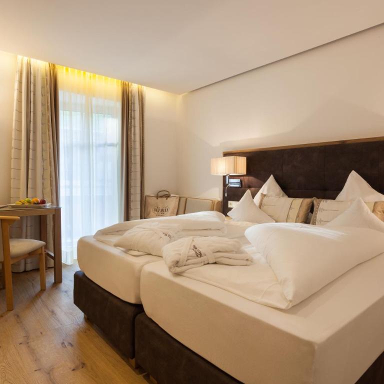 Hotel Neuhaus - Superior Doppelzimmer - 1