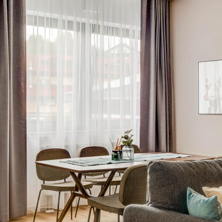 Limehome Bodenmais Bahnhofstraße - Comfort Suite mit 2 Schlafzimmern und Terrasse - 5