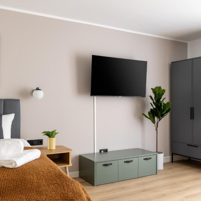 Limehome Bodenmais Bahnhofstraße - Suite mit Schlafsofa und Terrasse - 10