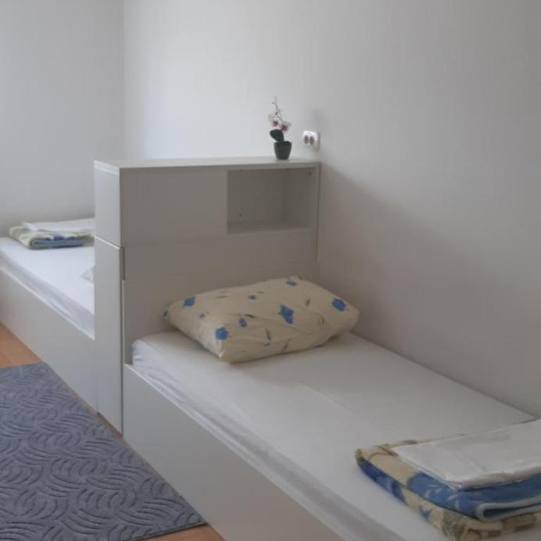 Apartman M - One-Bedroom Apartment - 7