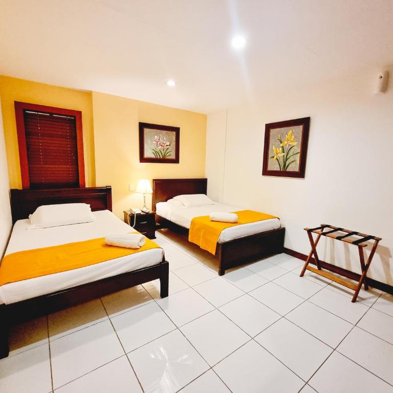 Hotel Karlo - Habitación Doble Estándar - 2 camas - 9