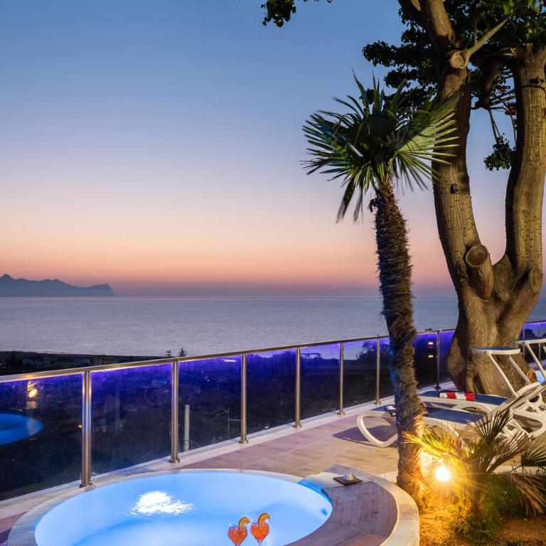 Villa vista mare con piscina riscaldata a Trappeto - Villa con 3 Camere da Letto - 3