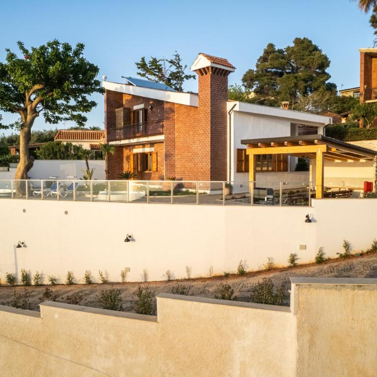 Villa vista mare con piscina riscaldata a Trappeto - Villa con 3 Camere da Letto - 48
