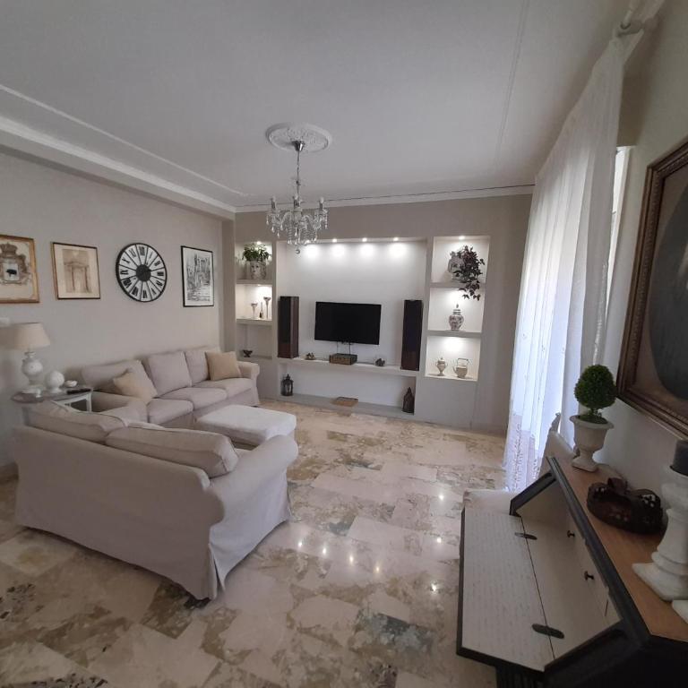 La Casa di Luzzo - Appartamento con 2 Camere da Letto - 9