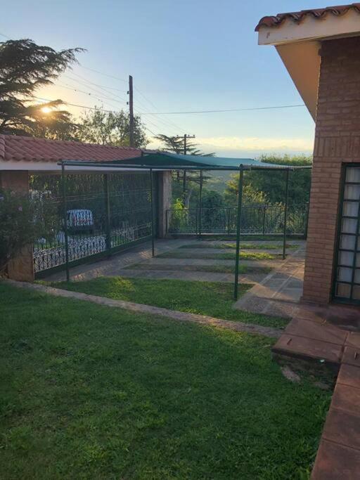 CASA CON VISTA A LAS SIERRAS - Casa de 5 dormitorios - 22