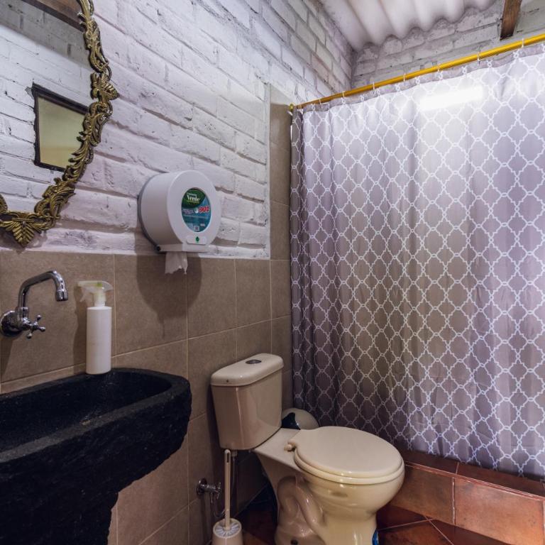 Campo Wasi - Triple Room with Private Bathroom - 2