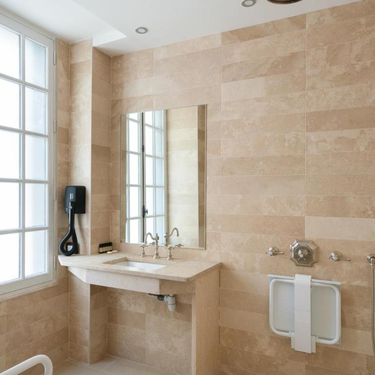 Hotel Saint-Louis en L'Isle - Notre-Dame - Habitación Doble Superior - Adaptada para personas de movilidad reducida - 2