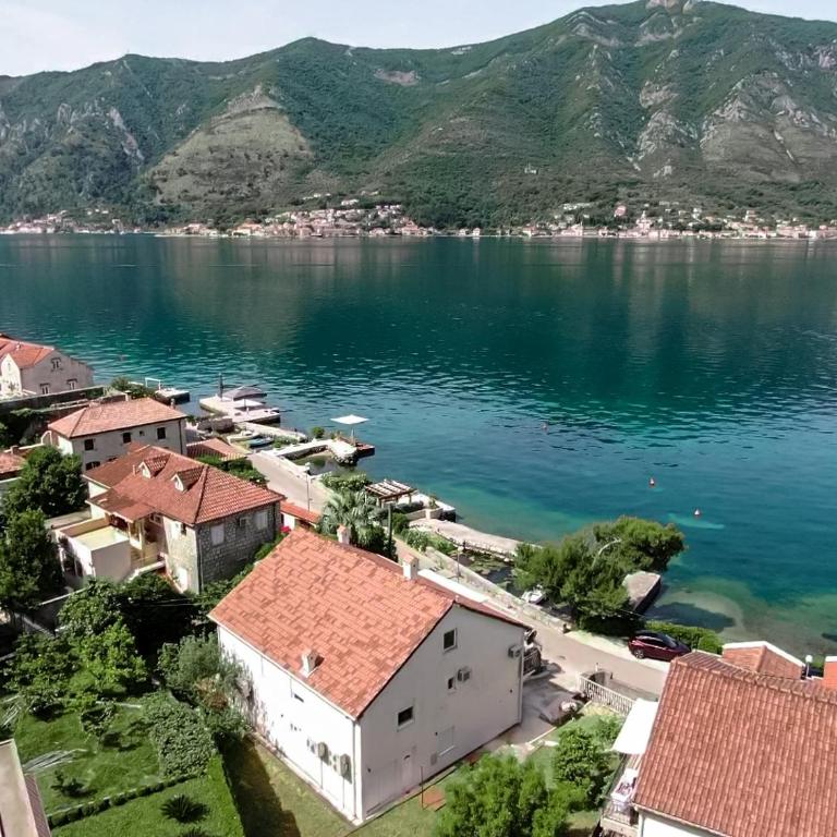 Waterfront Apartment Petrovina - Two-Bedroom Apartment - 6