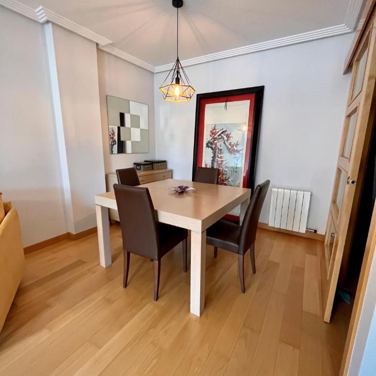 AtuaireHome Cordón 3 piso en centro histórico parking incluido - Apartamento de 2 dormitorios - 7