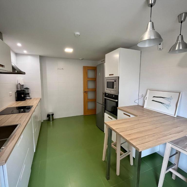 AtuaireHome Cordón 3 piso en centro histórico parking incluido - Apartamento de 2 dormitorios - 8