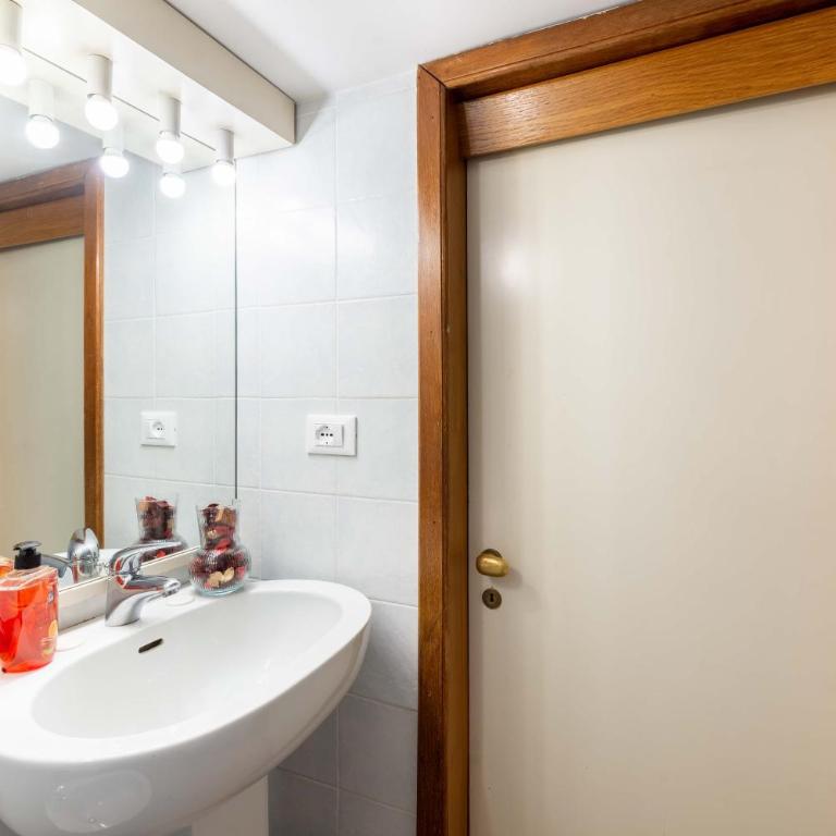 Rotonda 23 - Pantheon View - One-Bedroom Apartment - 17