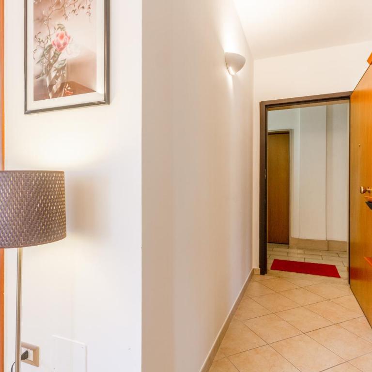 GuestHost - Roomy Apartment with Terrace & Parking - Appartamento con 2 Camere da Letto - 30