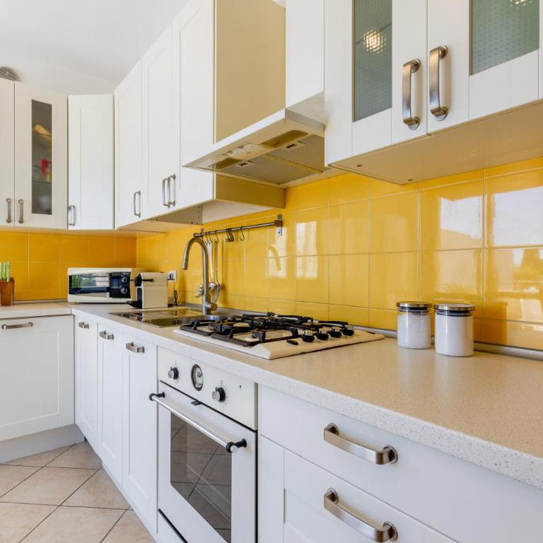 GuestHost - Roomy Apartment with Terrace & Parking - Appartamento con 2 Camere da Letto - 22