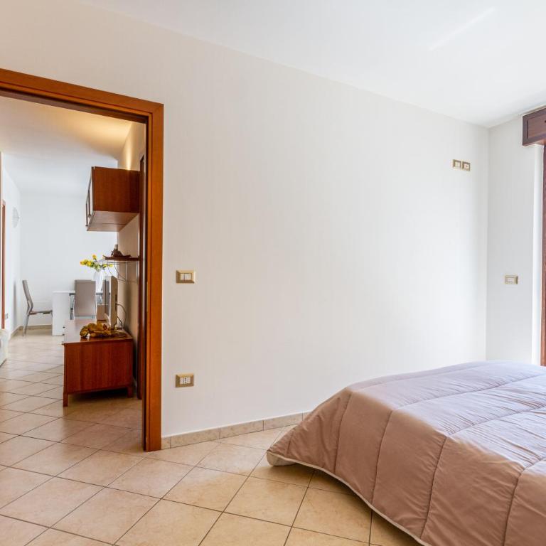 GuestHost - Roomy Apartment with Terrace & Parking - Appartamento con 2 Camere da Letto - 24