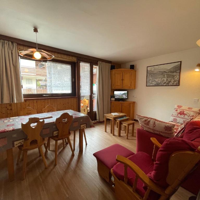 Resse - Appartement 3 pieces centre village - Two-Bedroom Apartment - 6