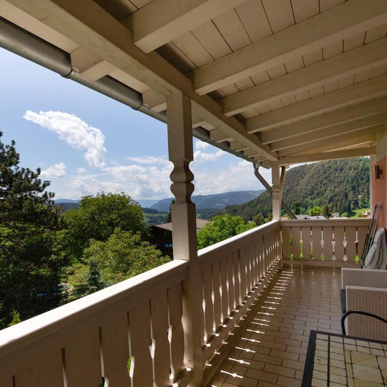 Eden Apartments - One-Bedroom Apartment with Balcony - 11