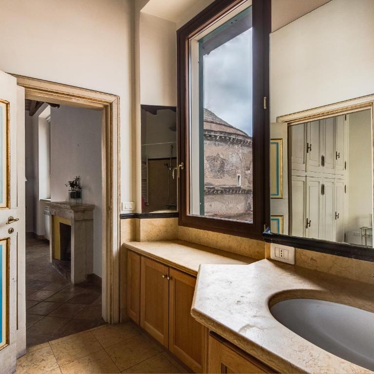 Pantheon Enchanting Luxury Apartment - Appartamento con 2 Camere da Letto - 17