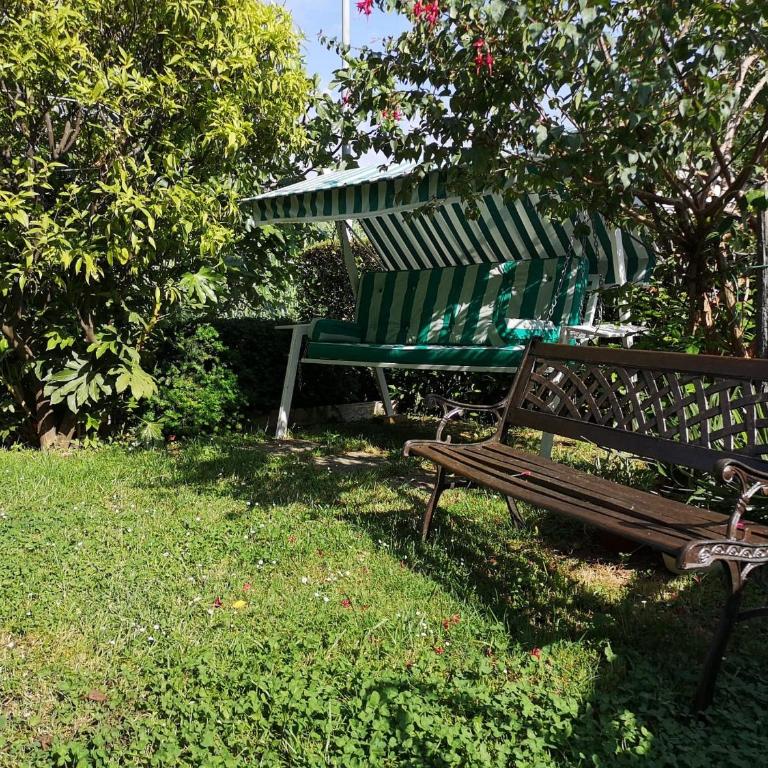 Parte di casa con giardino e piscina - Vacation Home - 32