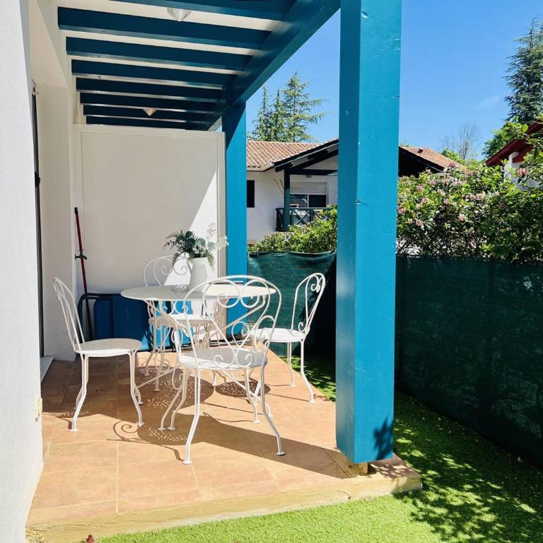 T1 bis confortable avec terrasse et parking à Cambo-les-Bains - Appartement 1 Chambre - 10