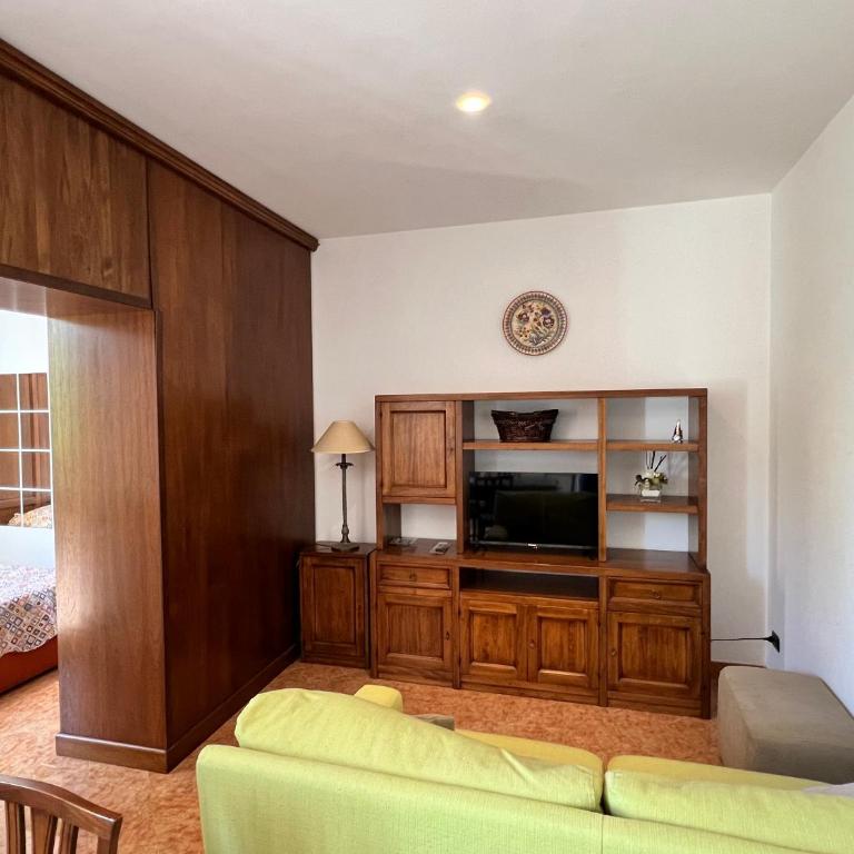 Provenzano Studios - One-Bedroom Apartment - 16