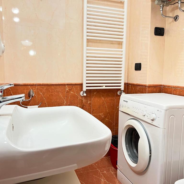 Provenzano Studios - One-Bedroom Apartment - 31