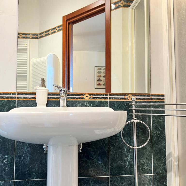 Provenzano Studios - One-Bedroom Apartment - 10