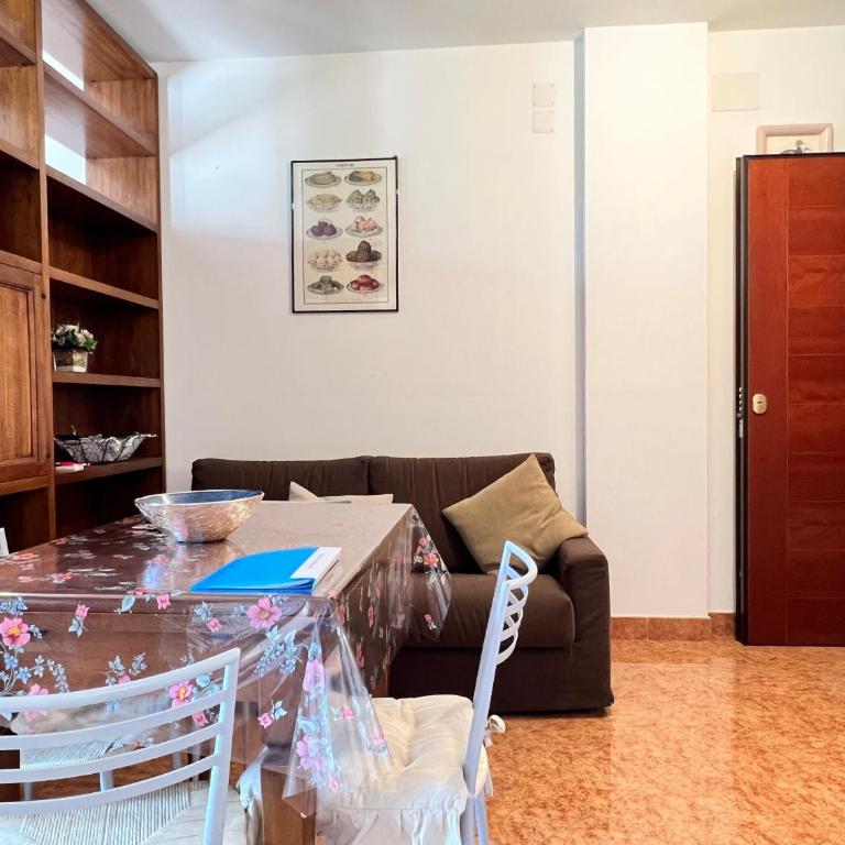 Provenzano Studios - One-Bedroom Apartment - 14