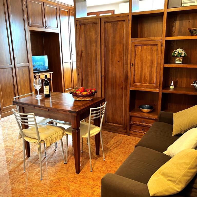 Provenzano Studios - One-Bedroom Apartment - 25