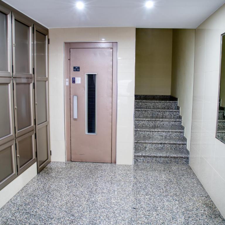 Apartamento Muy Amplio, con WiFi y a 12 Minutos del Centro - Apartamento de 2 dormitorios - 22