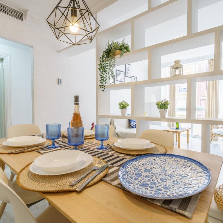 MalagaSuite City Centre - Two-Bedroom Standard Apartment - 3