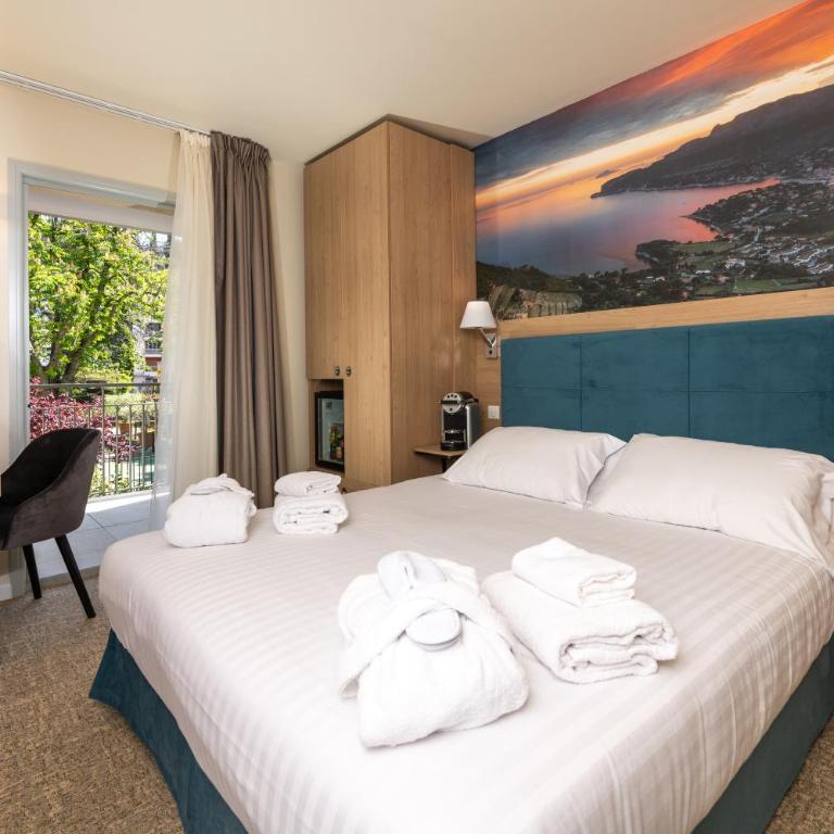Best Western Hotel & SPA Coeur De Cassis - Chambre Lits Queen-Size Supérieure avec Balcon - Vue sur Jardin - 4