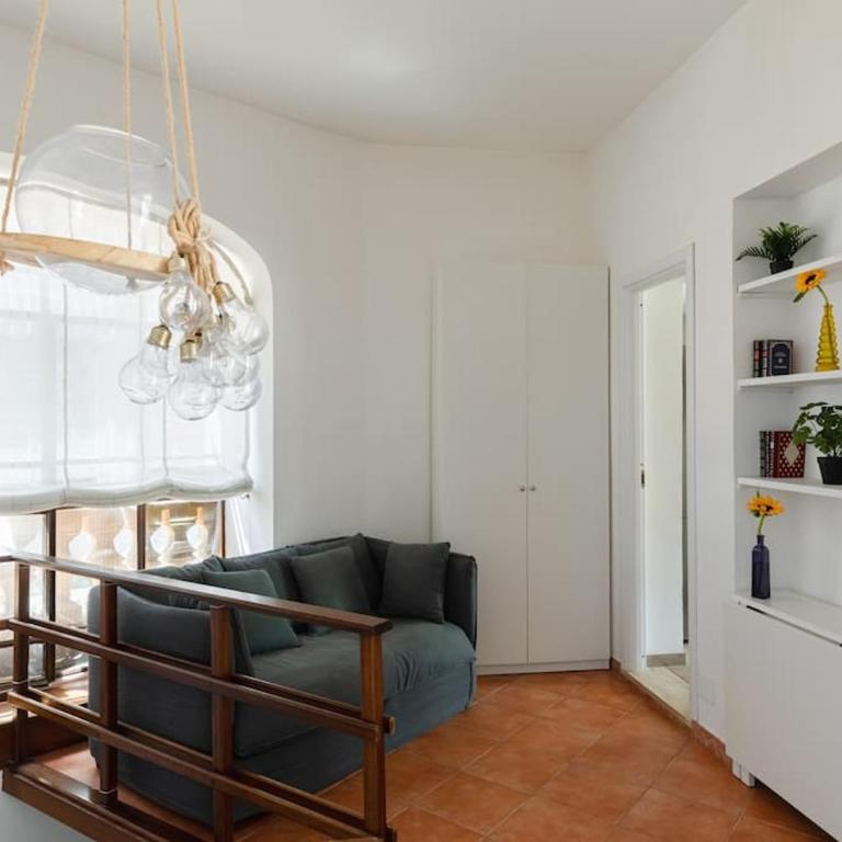 Penthouse with Jacuzzi - One-Bedroom Apartment - 4