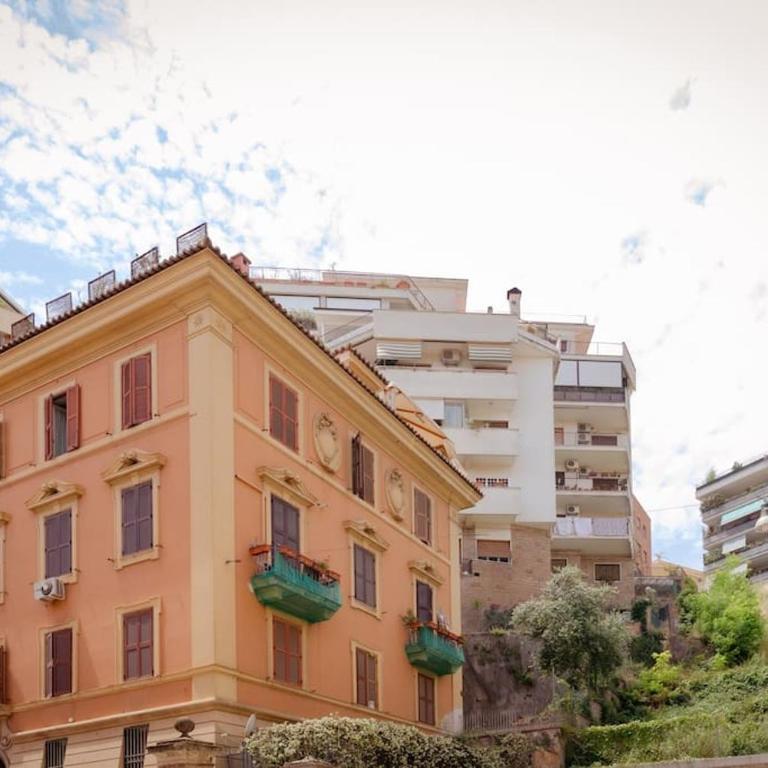 Penthouse with Jacuzzi - One-Bedroom Apartment - 26