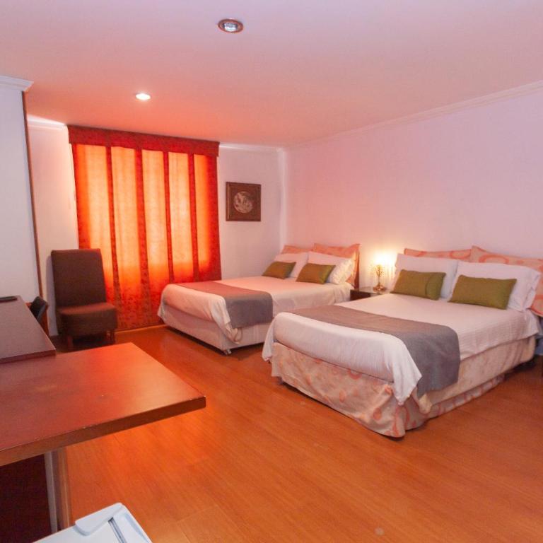 ApartaSuites & Hotel Bogota Plaza 36 - Estudio con balcón - 3